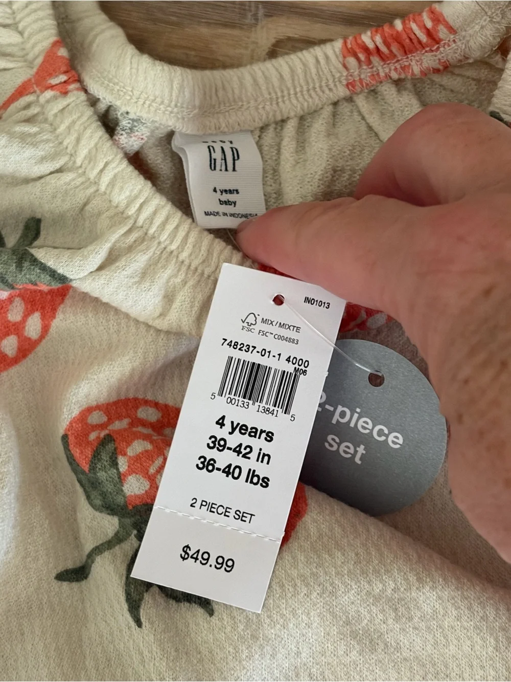 GAP two piece